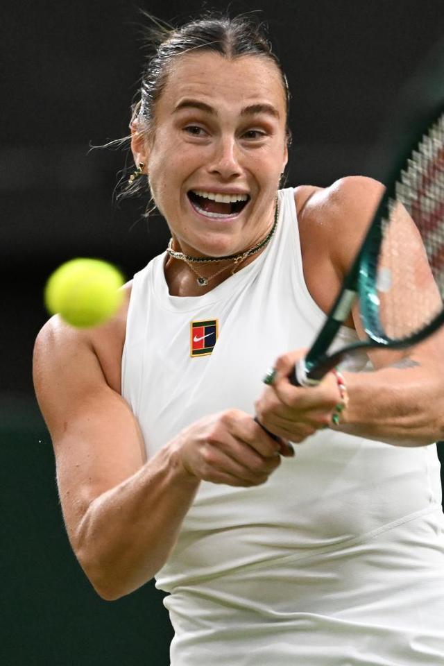 一位被寄予 一位被寄予