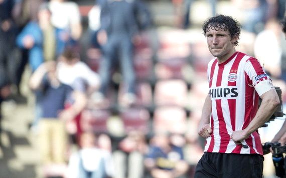 质疑他为何 质疑他为何