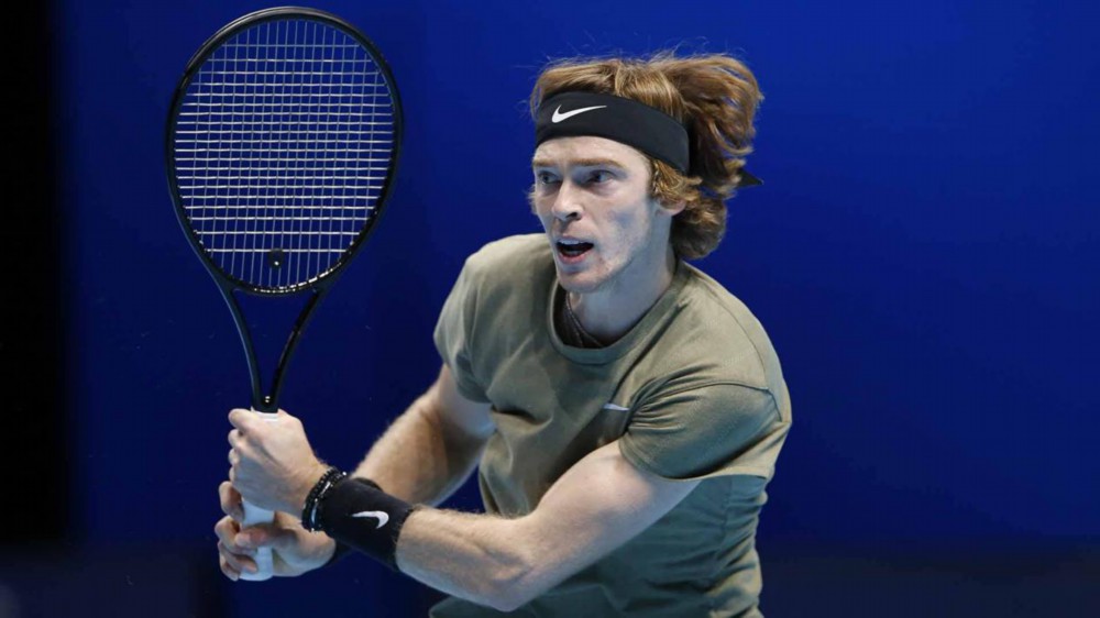 充满细节的 充满细节的